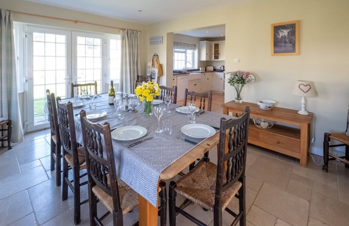 Thorpeness Cabaña | 6 Lakeside Avenue - sleeps 10 guests in 5 bedrooms