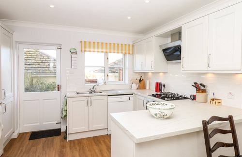Seaton Cabaña | 6 Lyme Mews, SEATON