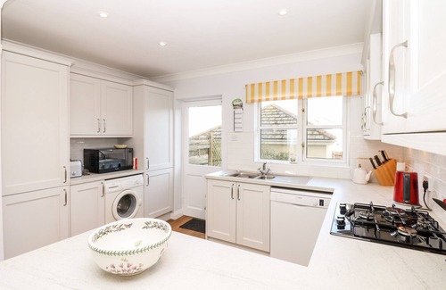 Seaton Cabaña | 6 Lyme Mews, SEATON