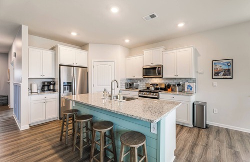 Millville Casa | 6 Mi to Bethany Beach: Family Home w/ Pool Access!