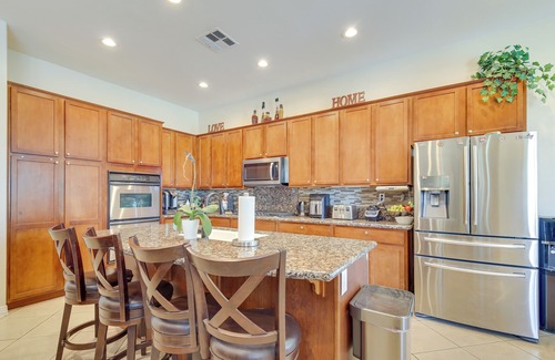 Indio Casa | 6 Mi to Coachella: Retreat w/ Outdoor Oasis