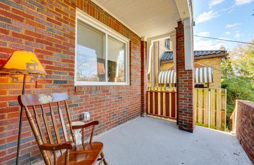 Squirrel Hill South Casa | 6 Mi to Downtown - Spacious Home in Pittsburgh!