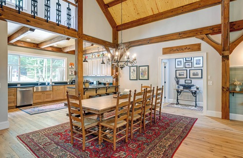 Glenville Casa | 6 Mi to Dtwn Cashiers: Spacious Home w/ Deck