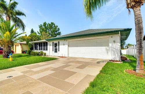 Embassy Hills Casa | 6 Mi to Hudson Beach Port Richey Home with Patio!