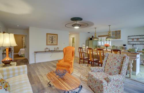 Coloma Casa | 6 Mi to Lake Michigan Coloma Farmhouse