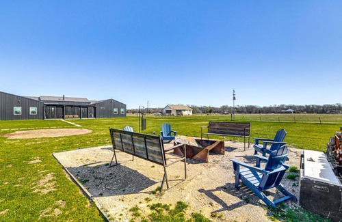 Point Casa | 6 Mi to Lake Tawakoni Texas Family Home
