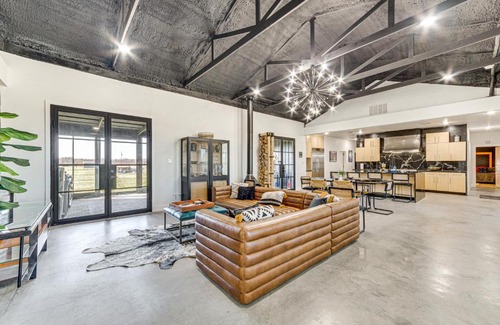 Point Casa | 6 Mi to Lake Tawakoni Texas Family Home