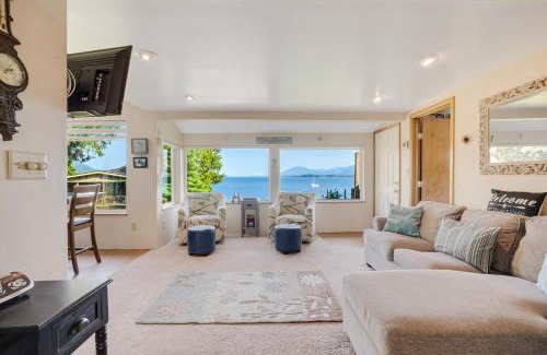 Ketchikan Casa | 6 Mi to Main St Oceanfront Cottage in Ketchikan