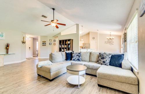 Navarre Casa | 6 Mi to Navarre Beach Dog-Friendly Home with Yard