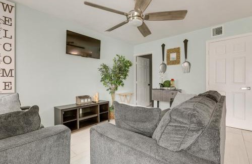 Echo Lake Apartamento | 6 Mi to Riviera Beach WPB Retreat with Pool Access!