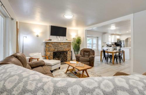 Twin Falls Casa | 6 Mi to Shoshone Falls Park Home with Game Room!