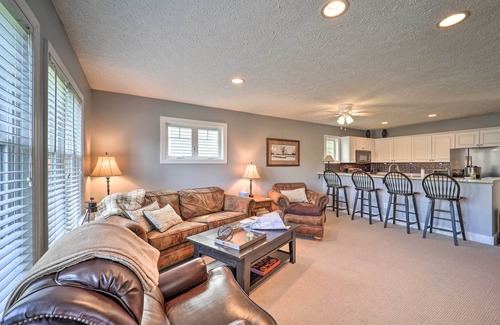 Seven Devils Condominio | 6 Mi to Skiing: Mtn-View Condo in Seven Devils