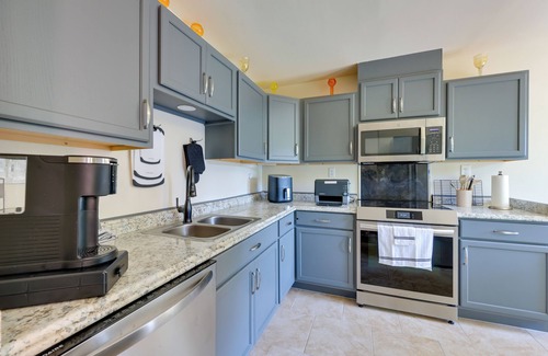 Hoover Apartamento | 6 Mi to the Summit: Stylish Apt w/ Patio Access