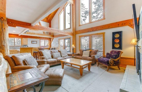 Fraser Casa | 6 Mi to Winter Park Resort Spacious Family Cabin