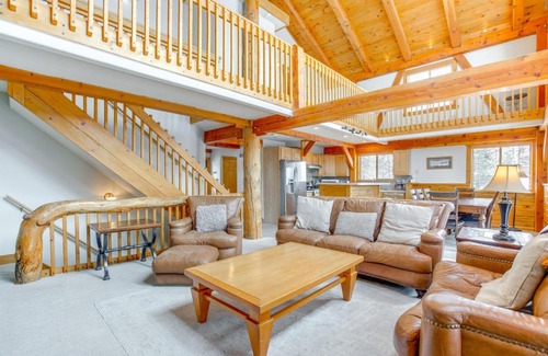 Fraser Casa | 6 Mi to Winter Park Resort Spacious Family Cabin