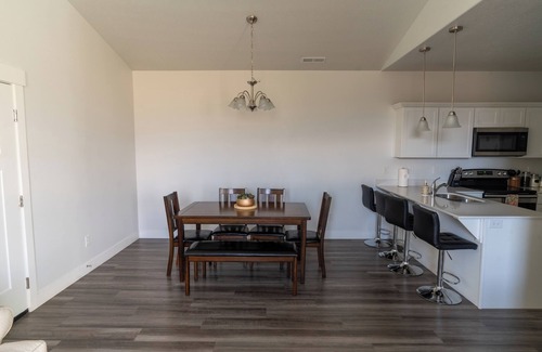 Lehi Condominio | 6 mins to Adobe Headquarter Brand New Condo/Lehi