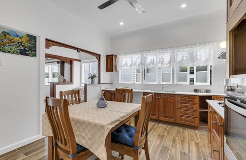 Woolloongabba Casa | 6 Mins to City –Stylish Retreat