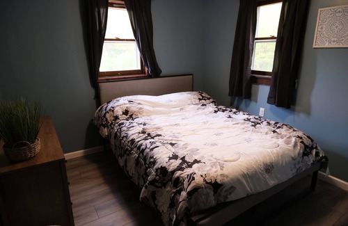 Stephentown Casa | 6 minutes to the beautiful Cherry plain state park, great house and great yard.