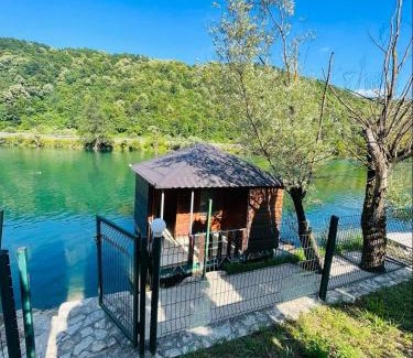 Mali Radic Apartamento | 6 New River View Apartments