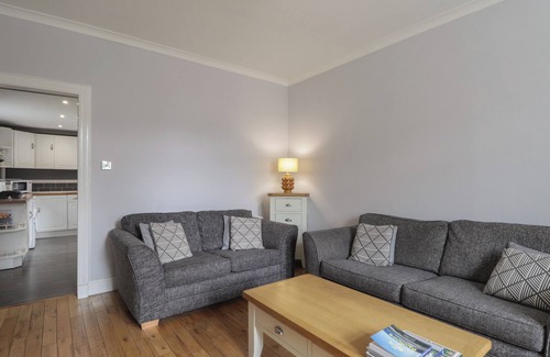Hopeman Cabaña | 6 NEW STREET, pet friendly, country holiday cottage in Hopeman