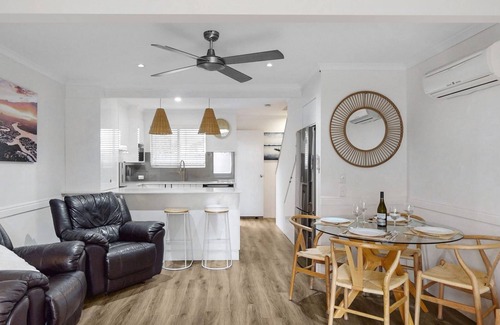 Noosaville Casa | 6 Pelican Beach Resort