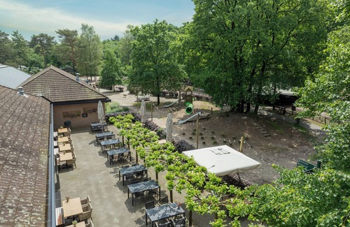 Nieuw-Milligen Casa | 6-person dog bungalow in the holiday park Landal Rabbit Hill