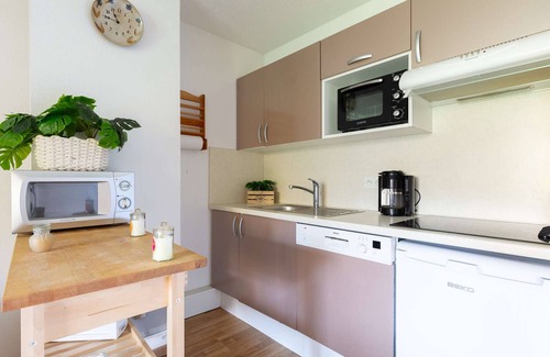Bourisp Apartamento | Dúplex para 6 en Bourisp con balcón, aparcamiento privado y casillero de esquís