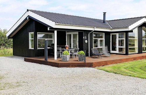 Hirtshals Casa | 6 person holiday home in Hirtshals