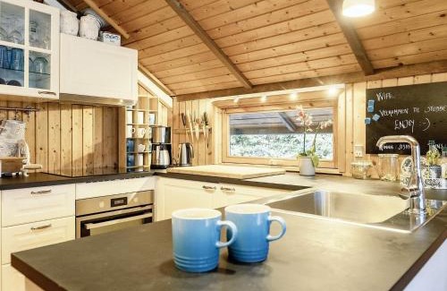 Kongsnæs Casa | 6 person holiday home in Stubbek bing