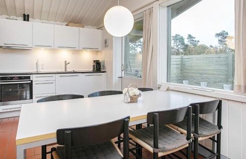 Smidstrup Strand Casa | 6 person holiday home in Gilleleje