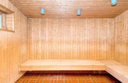 Smidstrup Strand Casa | 6 person holiday home in Gilleleje