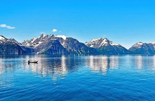 Lyngen Casa | 6 person holiday home in Olderdalen