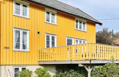 Averoy Casa | 6 person holiday home in AVERØY-By Traum