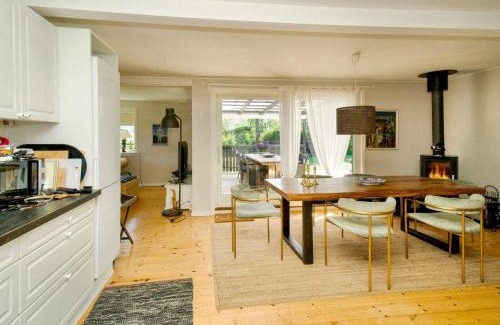 Smidstrup Strand Casa | 6 person holiday home in Gilleleje