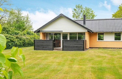 Falen Casa | Acogedora casa de vacaciones en Hemmet con jardín cubierto