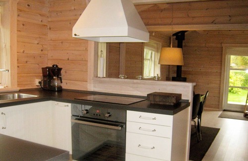 Skibby Casa | Acogedora casa de vacaciones en Skibby con terraza cubierta