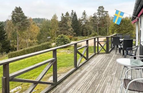 Orust O Casa | 6 person holiday home in HENÅN