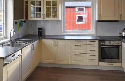 Oksvoll Casa | 6 person holiday home in Oksvoll