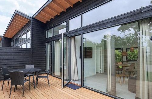 Smidstrup Strand Casa | 6 person holiday park home in Gilleleje