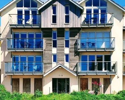 Porth Apartamento | 6 Porth Sands Newquay Cornwall Luxury with Sea Views