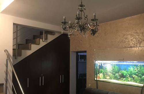 Bucharest Villa | 6 HABITACIONES PRIVADAS, 4 BAÑOS, 1 COCINA COMPARTIDA