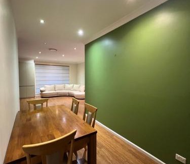 Beecroft Casa | 6 Purple Room