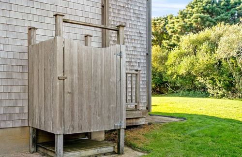 Madaket Casa | 6 S Cambridge St