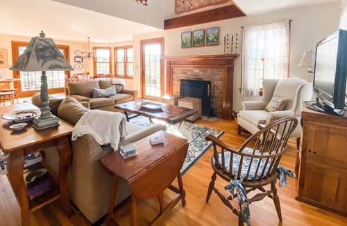 Madaket Casa | 6 S Cambridge St
