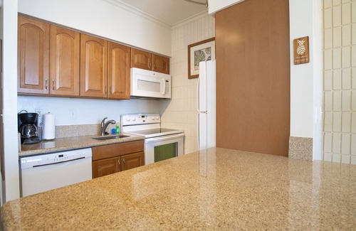 Historic Lahaina Front Street Condominio | Premier, frente al mar, vista panorámica directa al mar, 6to piso con balcón privado