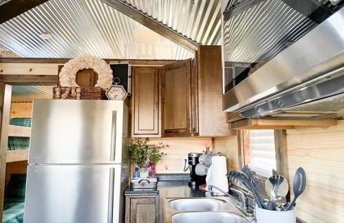 Hico Casa | 6 Tiny Town Bunk House Tiny Home Animals Fire Pit by Vacation Your Way