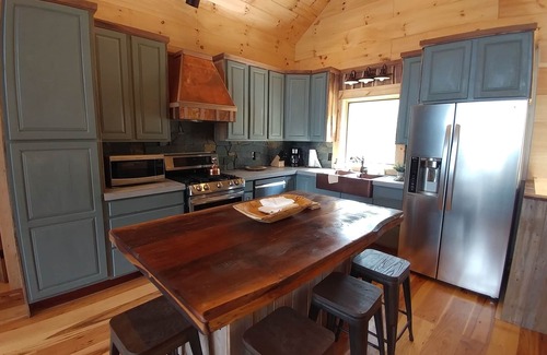 Elk Park Cabina | 60 Acre Mtn Top retiro 5 millas del centro de Banner Elk