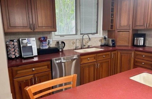 South Bend Casa | Waterfront Luxury 8 mins from Notre Dame - 10 HD Smart TVs