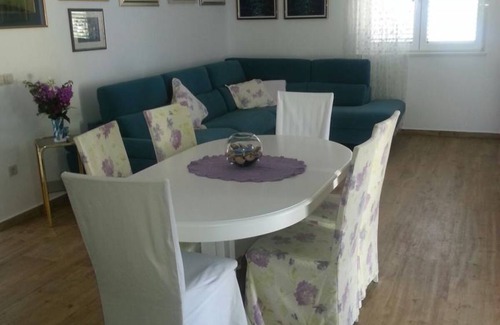 Rogoznica Apartamento | 60 m² Apartamento ∙ 2 habitaciones ∙ 6 huéspedes