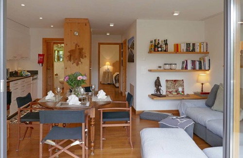 Samedan Apartamento | 60 m² Apartamento ∙ 2 habitaciones ∙ 4 huéspedes